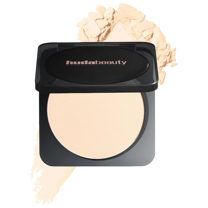 HUDA BEAUTY 
Easy Bake Airbrush Matte Pressed Setting Powder