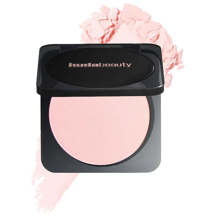 HUDA BEAUTY 
Easy Bake Airbrush Matte Pressed Setting Powder
