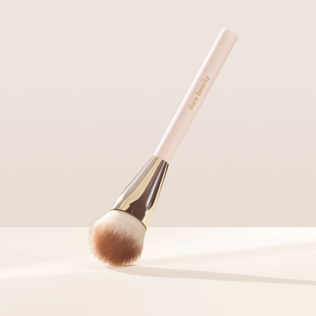 Rare Beauty by Selena Gomez Soft Pinch Blush Brush