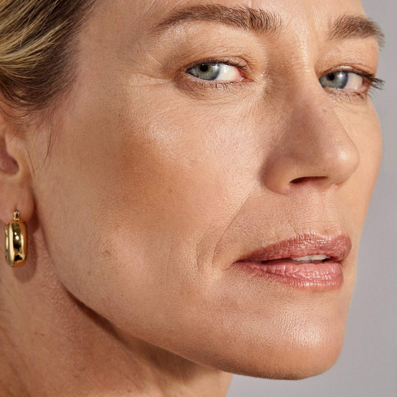 MERIT Bronze Balm Sheer Sculpting Bronzer